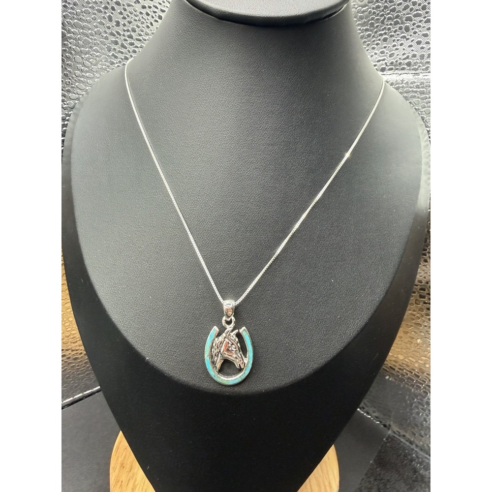 New Condition 20" Sterling Silver Turquoise Horse Shoe Pendant Necklace 925 J30